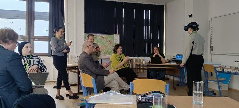 Evropští studenti si v Plzni zkoušeli výuku ve virtuální realitě