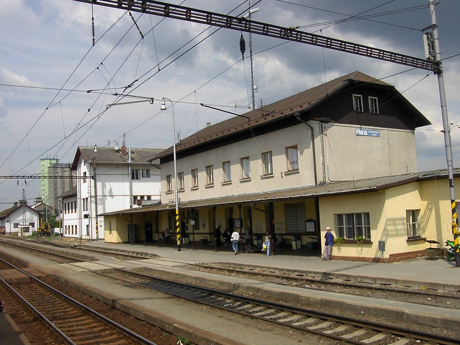 Nedostatek peněz přibrzdí modernizaci domažlické a budějovické tratě