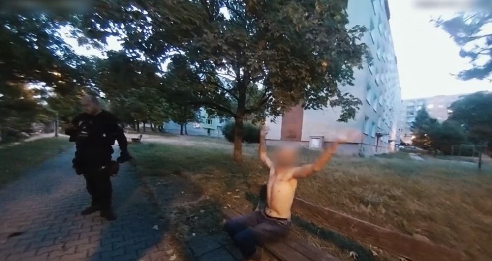 Opilý muž terorizoval okolí, skončil na záchytce