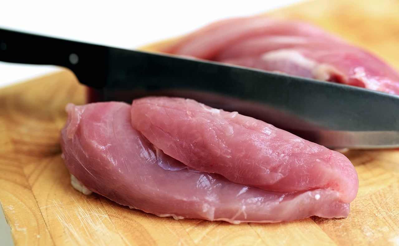 obrázek: Salmonela v krůtím mase z Lidlu v Plzni. Šarži 2605273022 můžete mít ještě v mrazáku