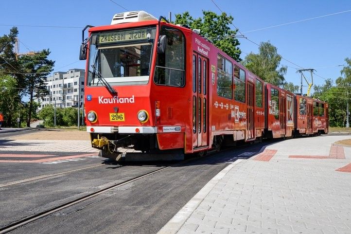 Skvrňany se dočkaly. Tramvajová linka 2 se dnes vrací až na konečnou