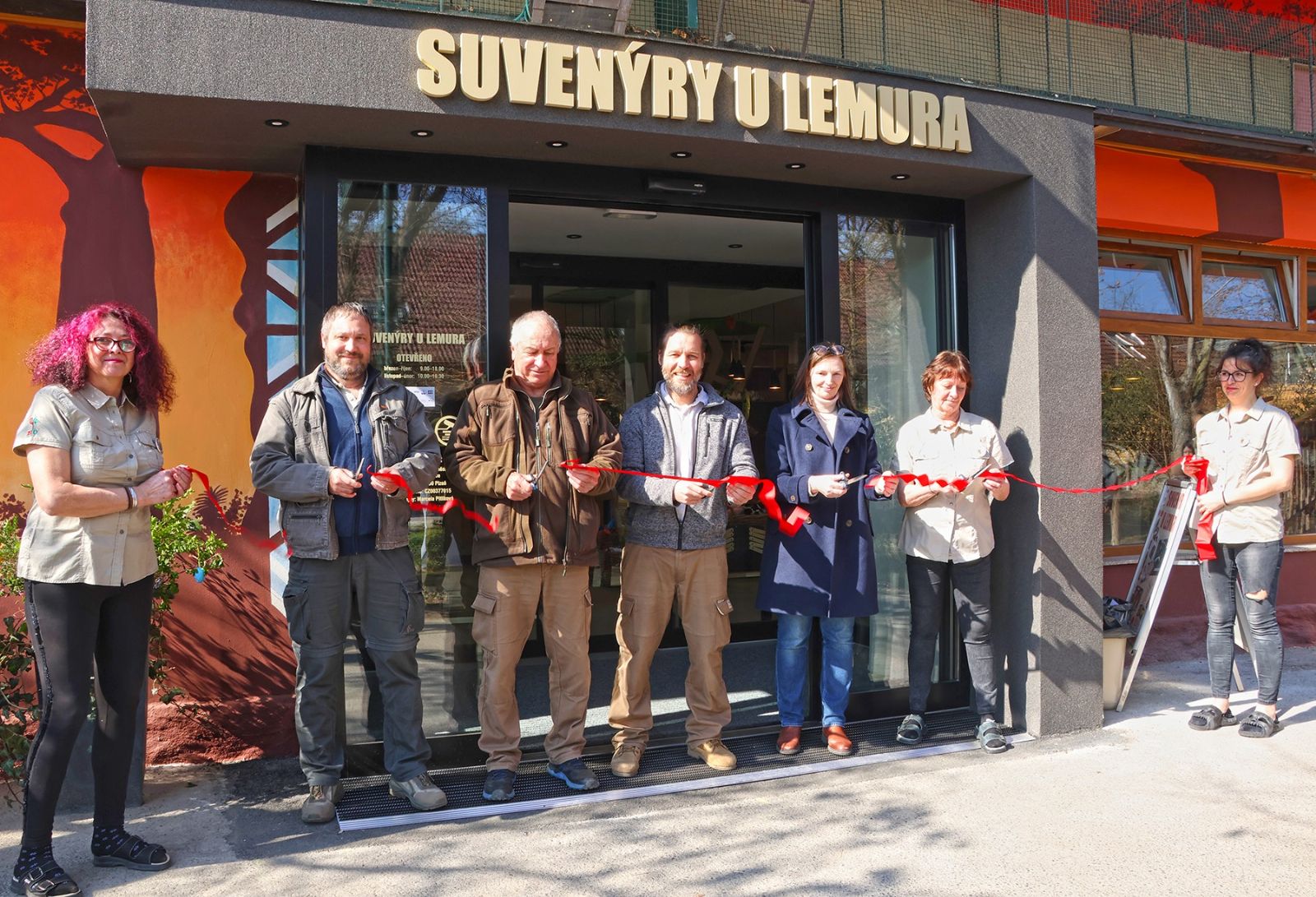 Suvenýry u lemura v novém. Oblíbená prodejna v ZOO prošla proměnou