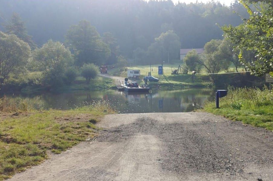 Uzavřený přívoz v Darové prodlouží cestu až o 25 km. Omezení platí do konce března