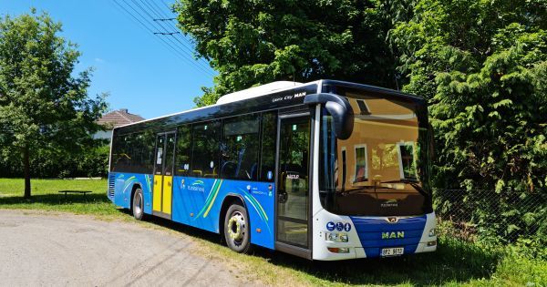 Z Tachova vyjede linka 764 do Bärnau a Tirschenreuthu, o víkendech cyklobus