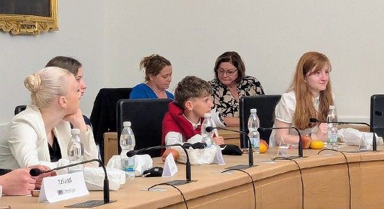Žáci diskutovali s plzeňskou radnicí o bezpečnosti a psychickém zdraví