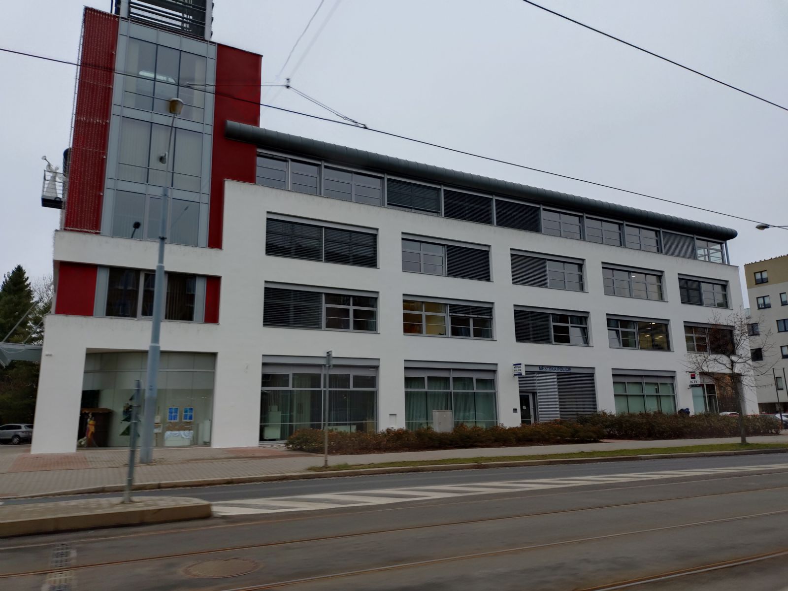 Funkcionalistická radnice v novém kabátu: Rekonstrukce za 27 milionů