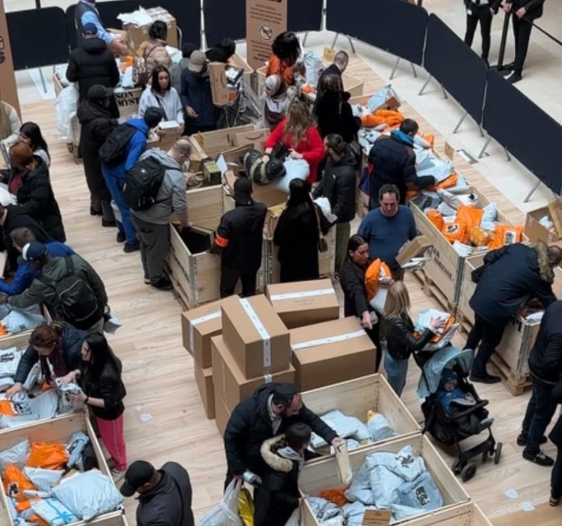 Nákupy naslepo míří do Plzně. V Plaza se budou prodávat ztracené balíčky podle váhy