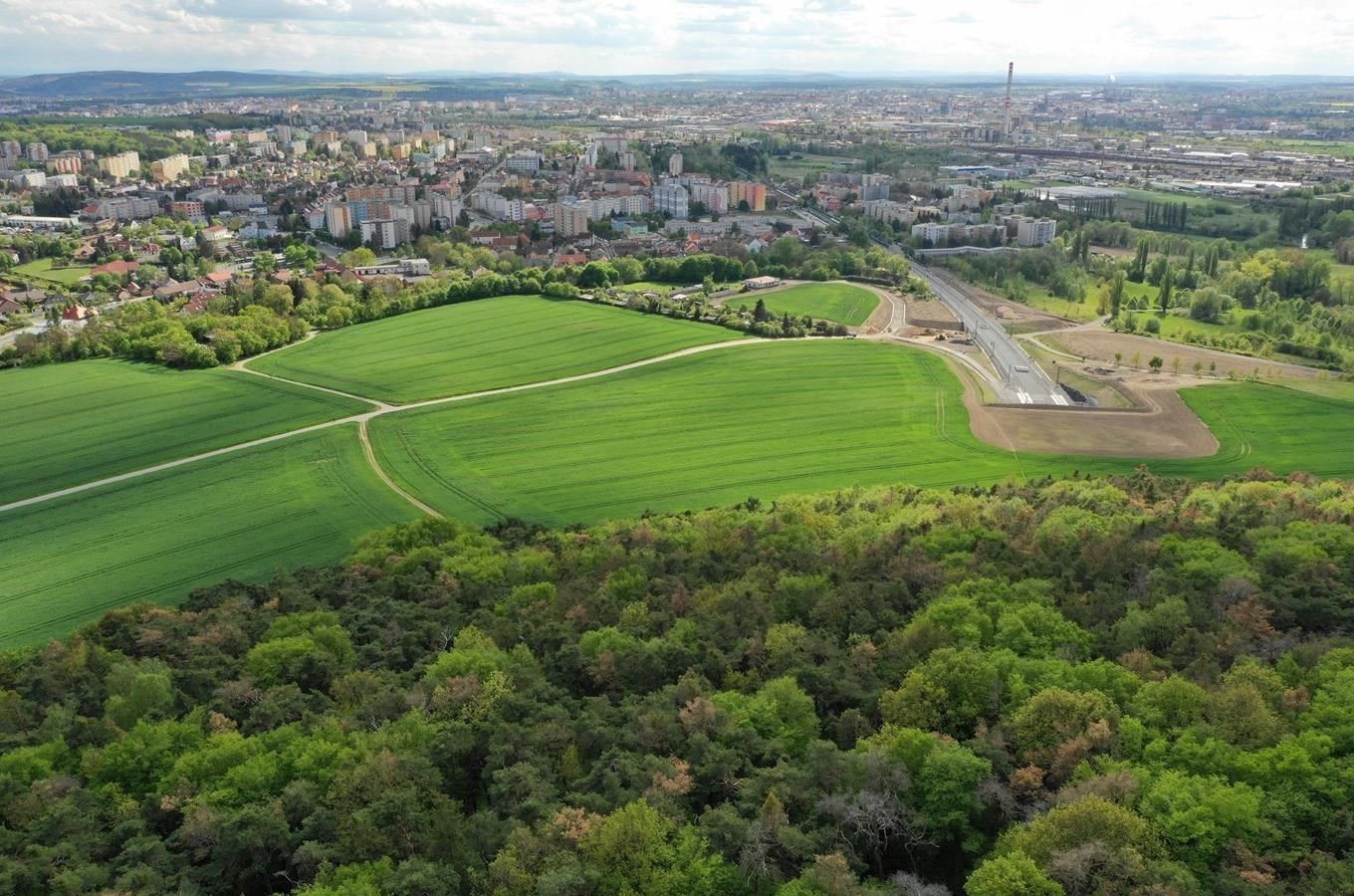 Plzeň 4 chce Chlum bez aut, stezky, legální traily a pohádkovou cestu pro děti