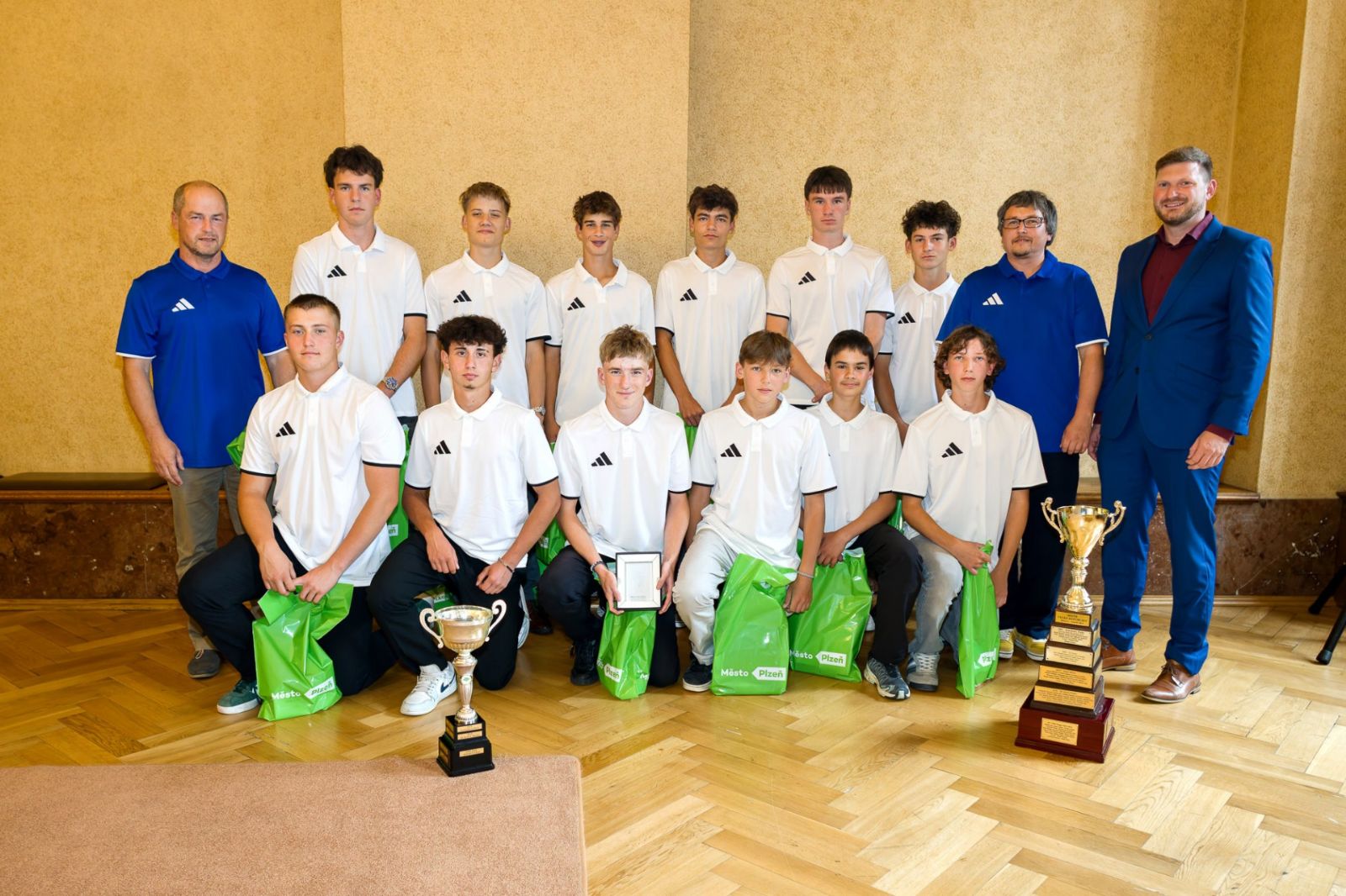 Plzeň ocenila mladé mistry. Zlato slaví basketbalisté Lokomotivy i hokejisté z Litic