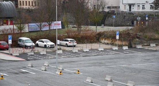 Plzeň otevřela moderní parkoviště pod Pattonovým mostem
