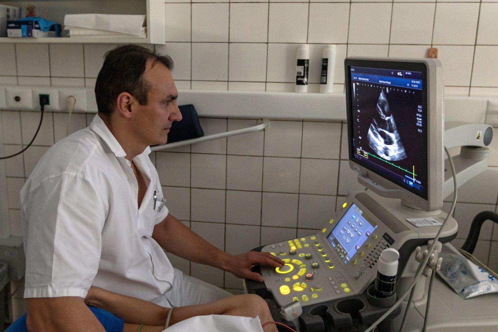 Stodská nemocnice má nový moderní rentgen, sám plánuje průběh vyšetření