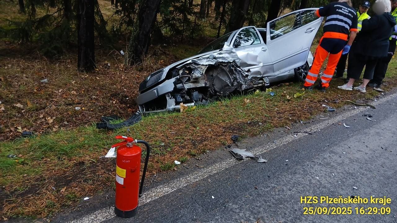Vážná nehoda u Touškova způsobila dvě těžká zranění