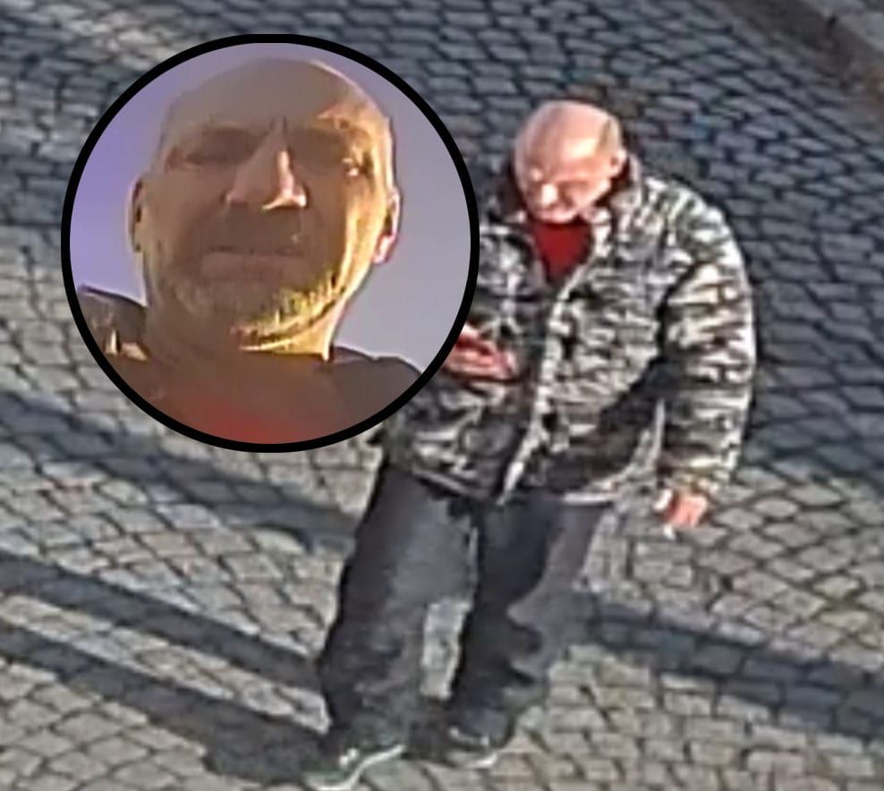 obrázek: Z cizí karty vybral přes 14 tisíc. Policie hledá muže v maskáčové bundě