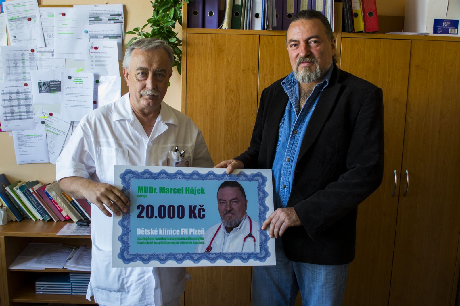 obrázek: Přednášky Marcela Hájka o islámu přinesly nemocným dětem 20 tisíc Kč