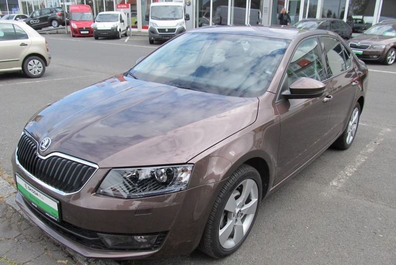 Výhodný program pro prodej ojetých vozů ŠKODA v Plzni