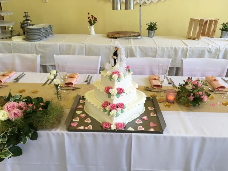 Příjemné prostředí svatební hostiny je nutnost