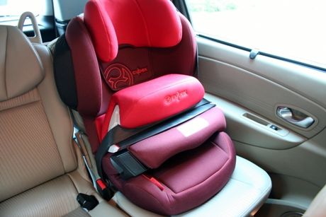 Auto zmizelo i s kočárkem a dětskými sedačkami