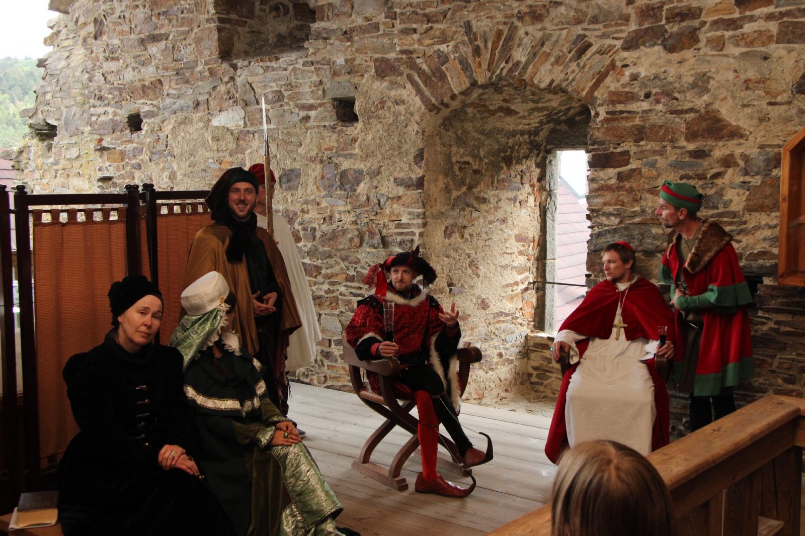 Buškova číše plná vína, dobrot, historie i zábavy láká o víkendu na Velhartice 