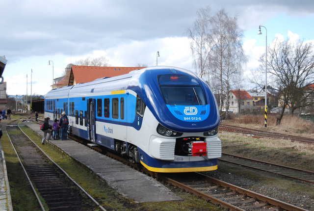 obrázek: Chystaný jízdní řád přinese změny na tratích Chrást-Radnice a Svojšín-Bor 
