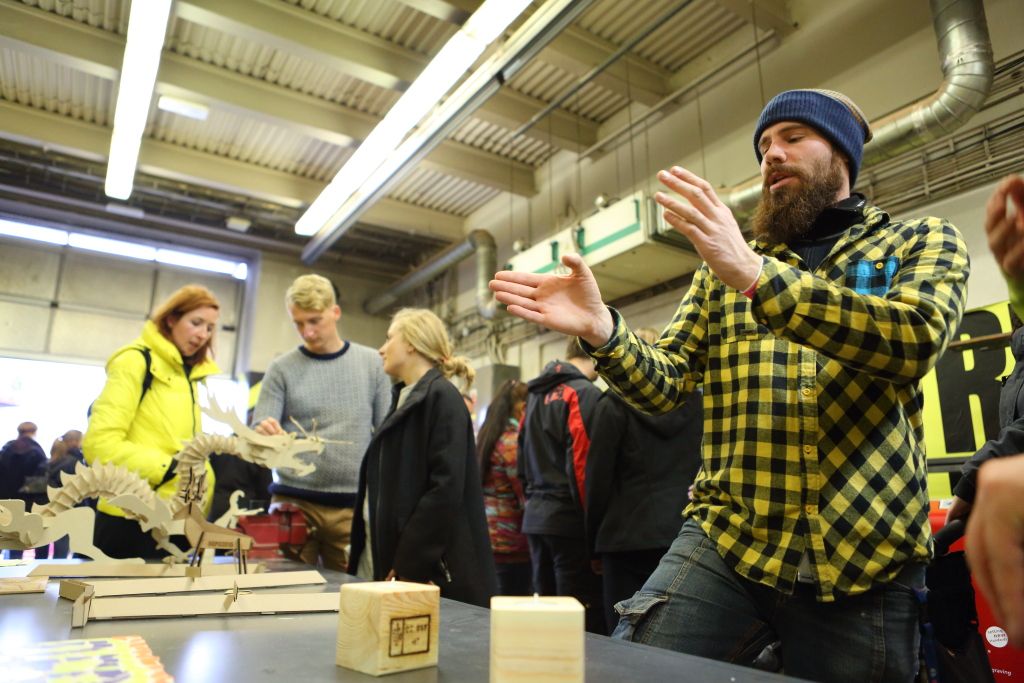 obrázek: Fakulta umění a designu vystavuje klausury a diplomky. Od úterka v Depu, následuje Papírna 