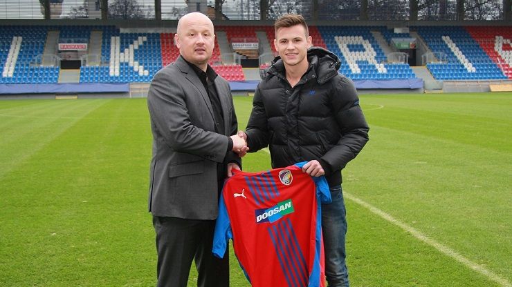 Do plzeňské Viktorie míří i Egon Vůch. Jaro ještě stráví v Teplicích 
