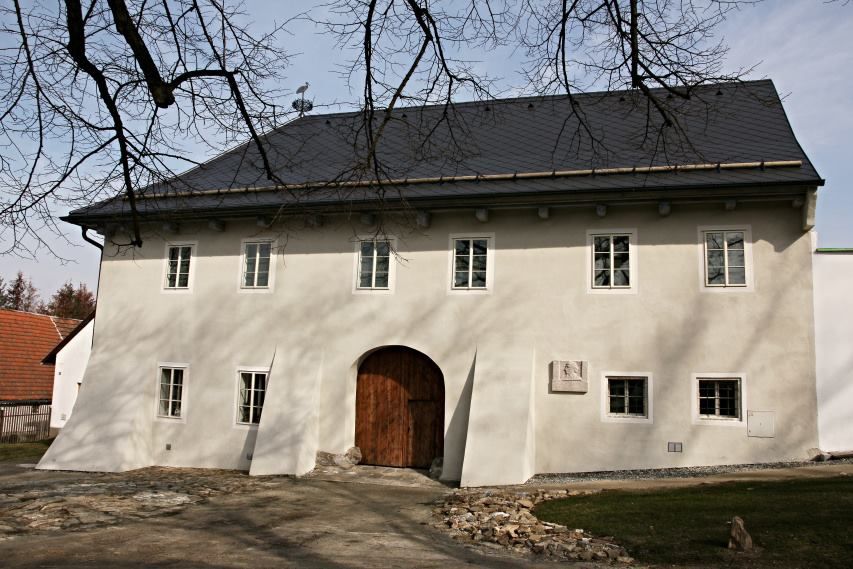 obrázek: Držitelé titulu Stavba roku Plzeňského kraje za rok 2015 se od pondělka představí na putovní výstavě 