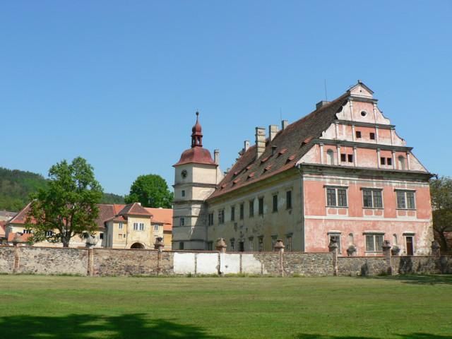 Kaple zámku v Červeném Poříčí hostí v pátek po desetiletích bohoslužbu 