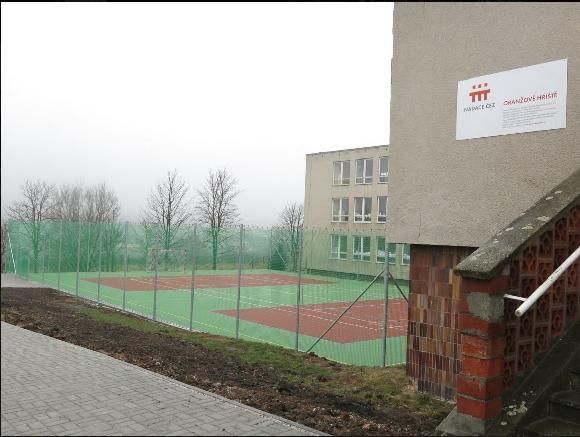 Kaznějovská základní škola má nové hřiště