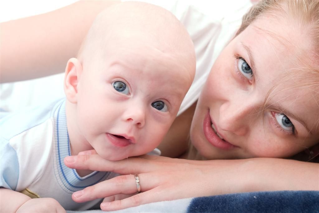 obrázek: Kraj podpoří dotacemi mateřská centra, včelaře i sociální služby