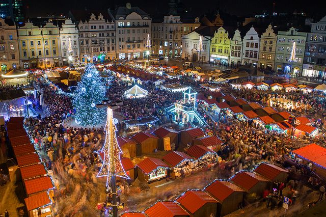 Žena se zranila na plzeňských vánočních trzích