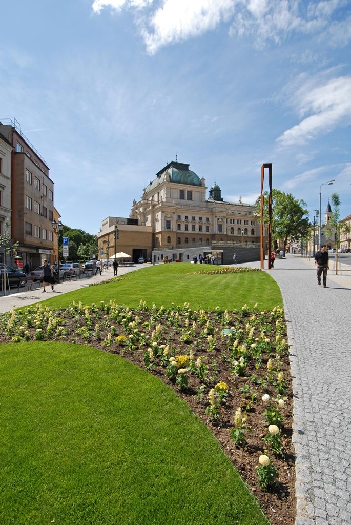Město Plzeň slavnostně otevřelo upravené divadelní terasy