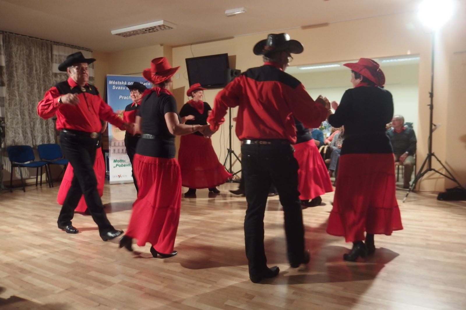 Naši senioři jsou aktivní a mají co dát i svému okolí, dokázal Třetí festival v Plzni