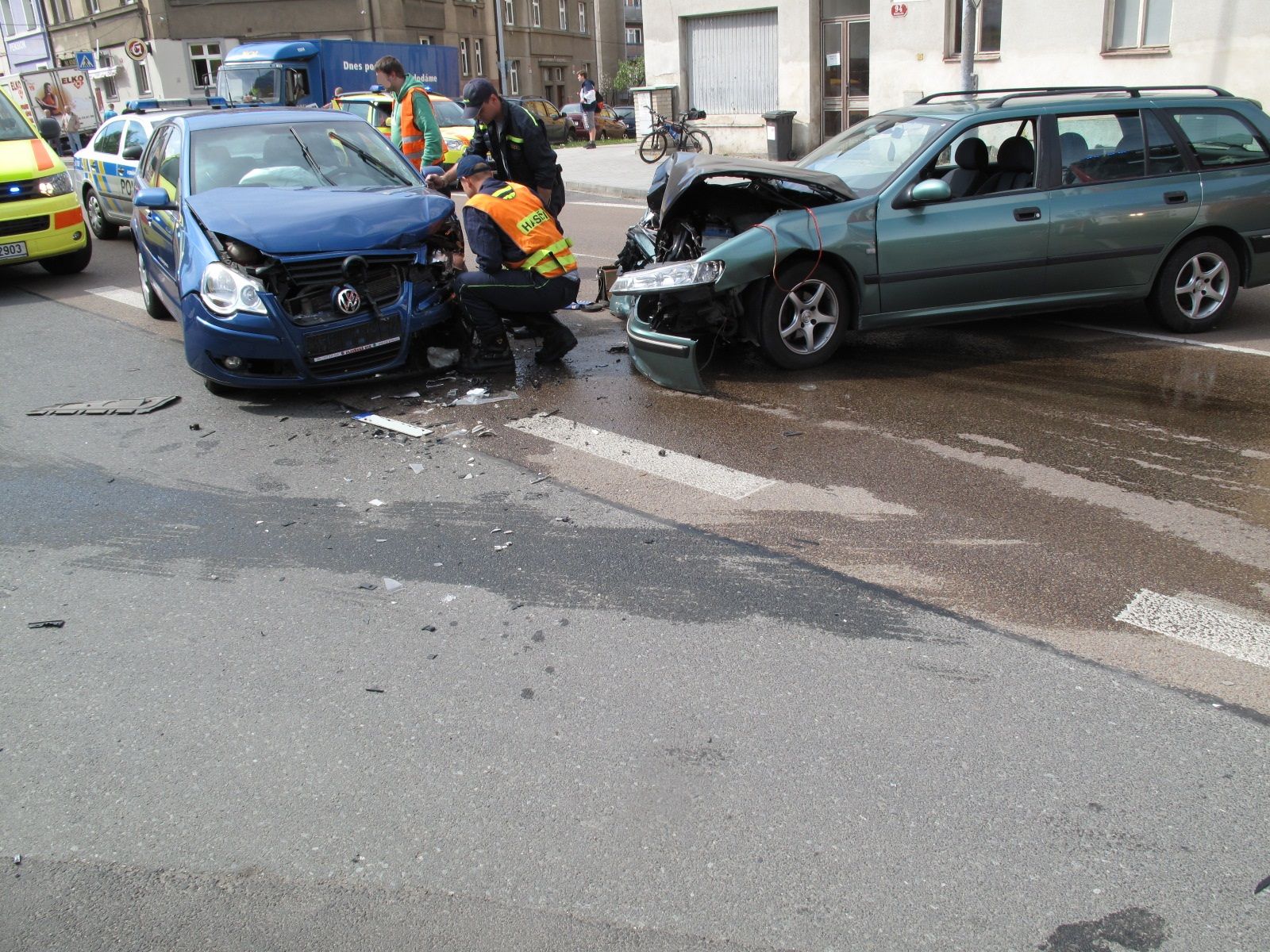 obrázek: Nehoda na Skvrňanech: Dvě zranění