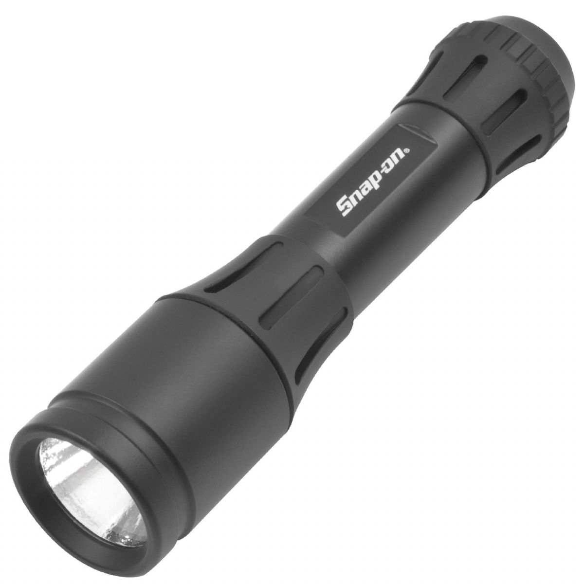 Obcházela s baterkou cizí zahradu