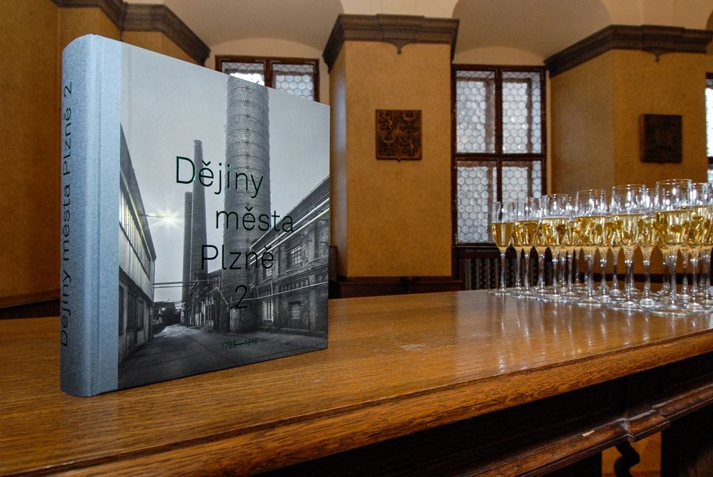 obrázek: Plzeň má druhý díl knižních dějin, mapuje období 1788 až 1918 