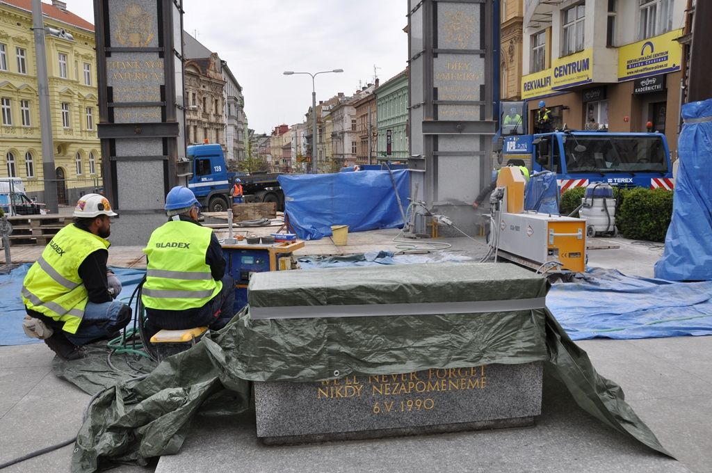 Plzeň shání žulu pro památník Díky, Ameriko