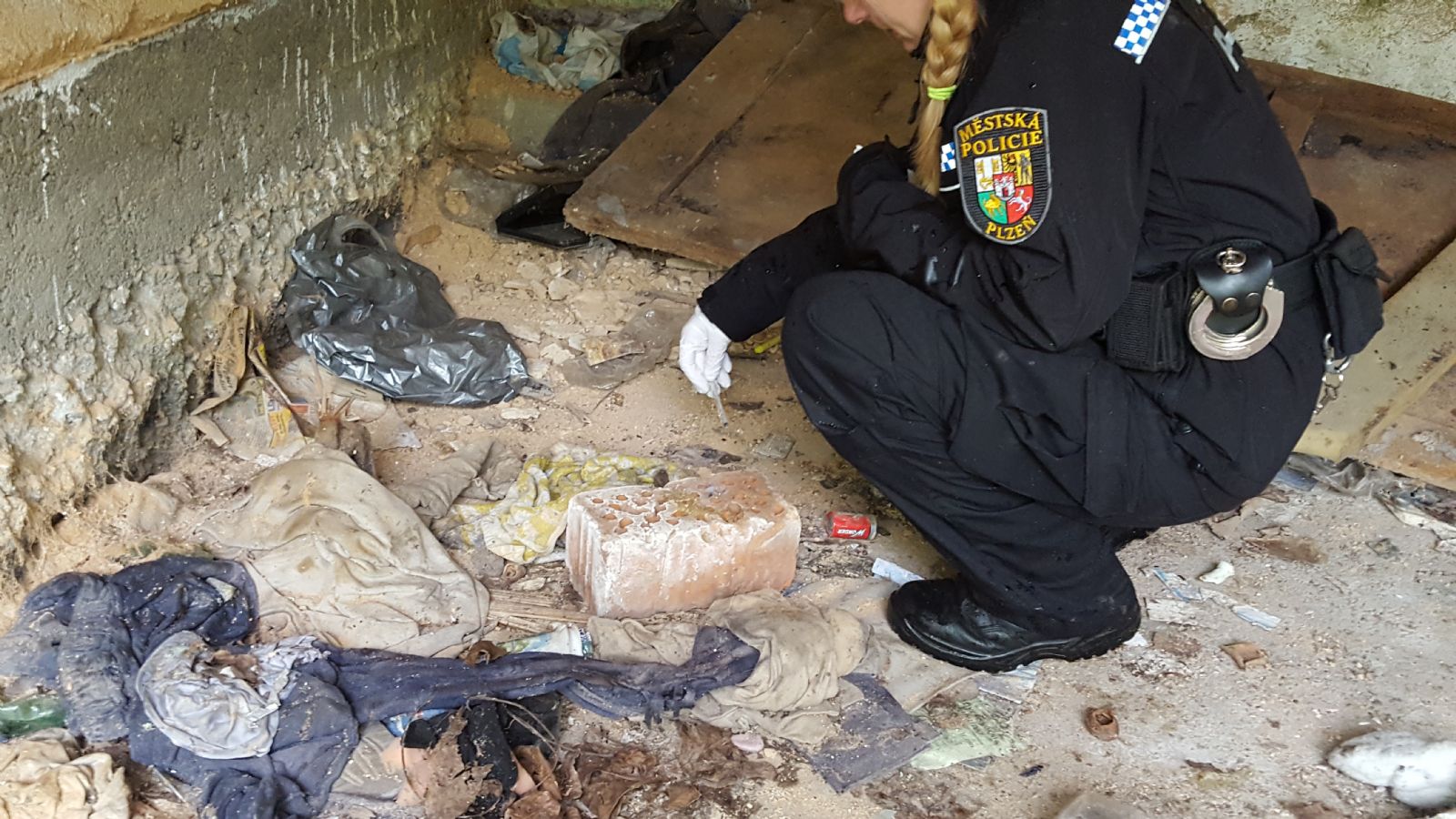 Plzeňští strážníci se zapojili do akce Jehla, sesbírali 60 stříkaček