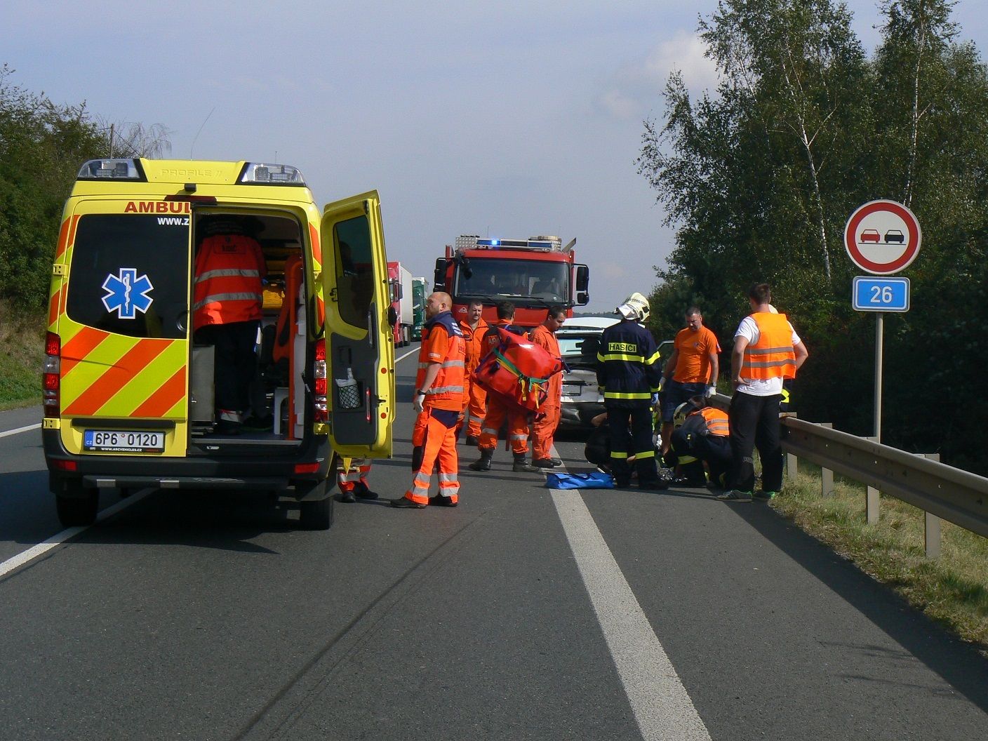 obrázek: Po nehodě v Horšovském Týně transportoval dvě děti do nemocnice vrtulník