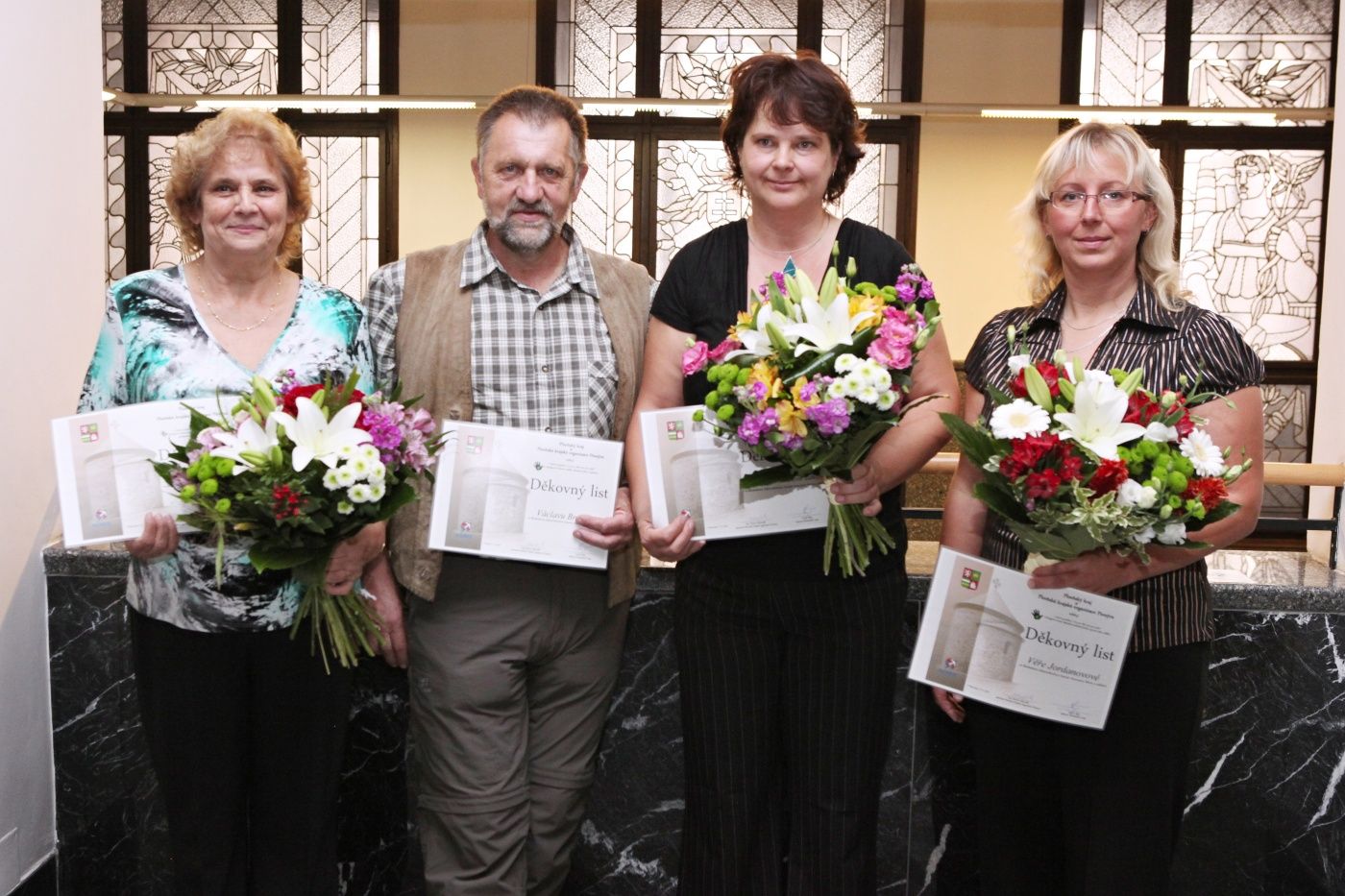 Pracují Víc pro děti než pro sebe a převzali ceny