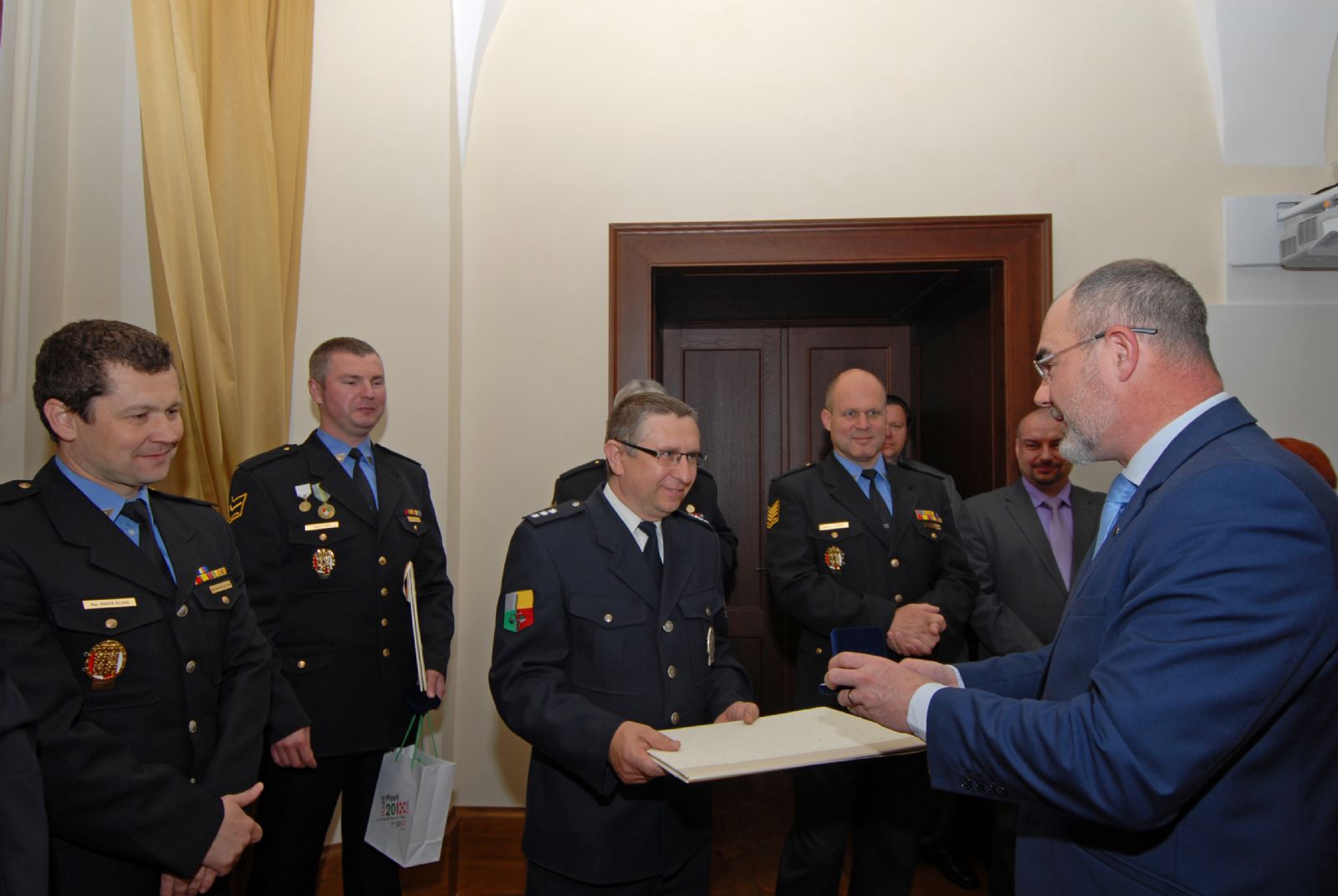 obrázek: Primátor poděkoval státní i městské policii za Slavnosti svobody, ocenil velitele opatření 