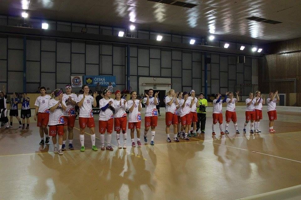 Prvoligové florbalistky Slavie VŠ Plzeň si v soutěži vedou skvěle 