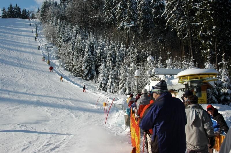 Skiareál Mariánky zahajuje v sobotu provoz na levém slalomáku