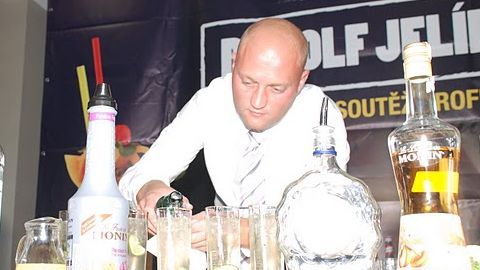 obrázek: Plzeňský šejkr. Studenti z celé republiky budou ve čtvrtek míchat koktejly v Centralu