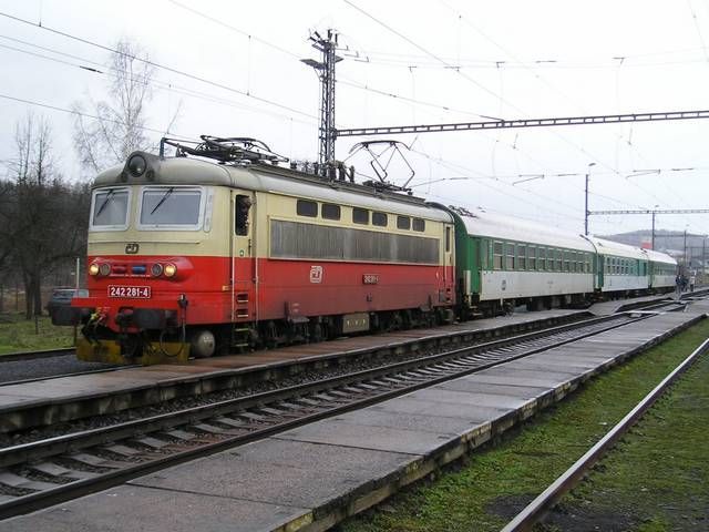obrázek: Trať na Klatovy od pondělka omezí výluky a přesedání do autobusů 