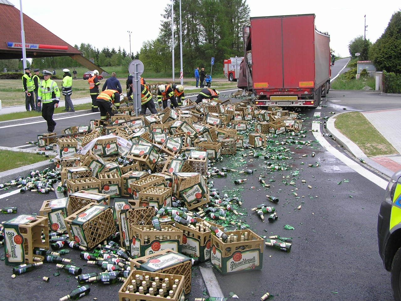 obrázek: V Nepomuku teklo pivo po silnici 