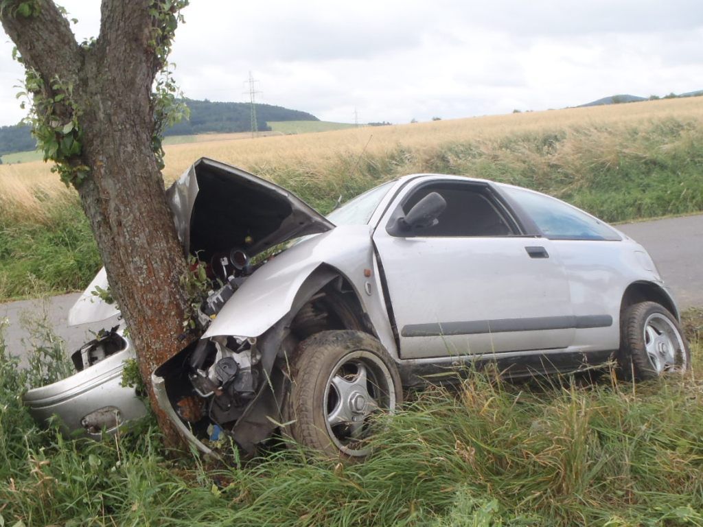 obrázek: Vrtulník transportoval zraněné z nehody u Přeštic