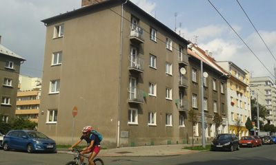 Za peníze z prodeje nerentabilních domů plánuje Plzeň opravit 350 volných bytů 