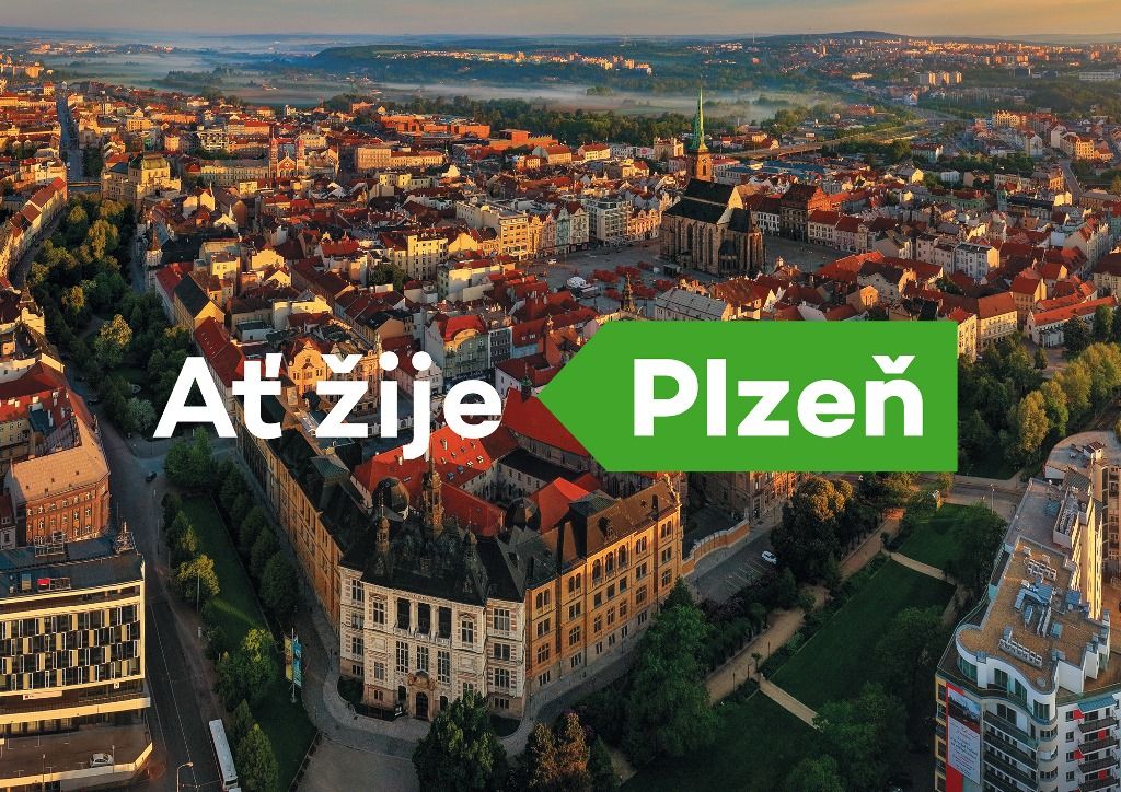 Západočeská metropole má nové logo, základem je šipka s nápisem Plzeň 