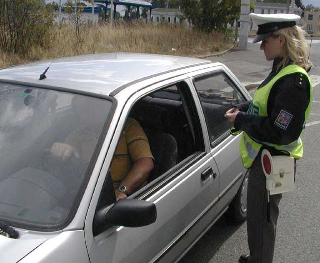 Zdrogovaný řidič se vydával za svého bratra