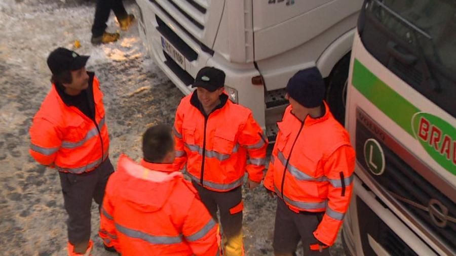 Ze Zbiroha na Rokycansku v pondělí odjel humanitární konvoj na Ukrajinu
